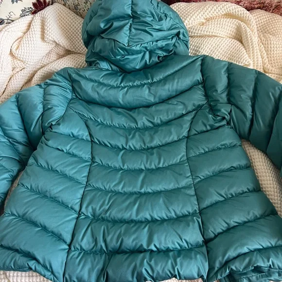 Patagonia Women's Teal Puffer Jacket - Picture 3 of 5